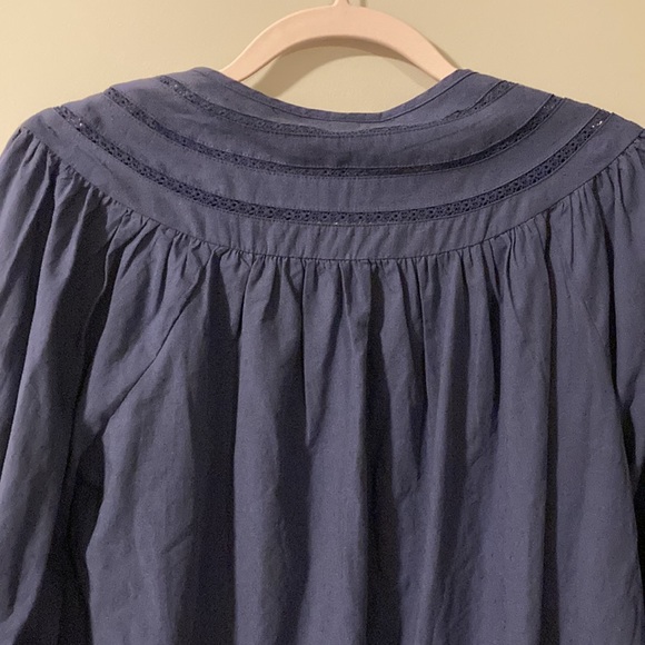 Universal Thread women’s blue long sleeve blouse - Picture 12 of 15